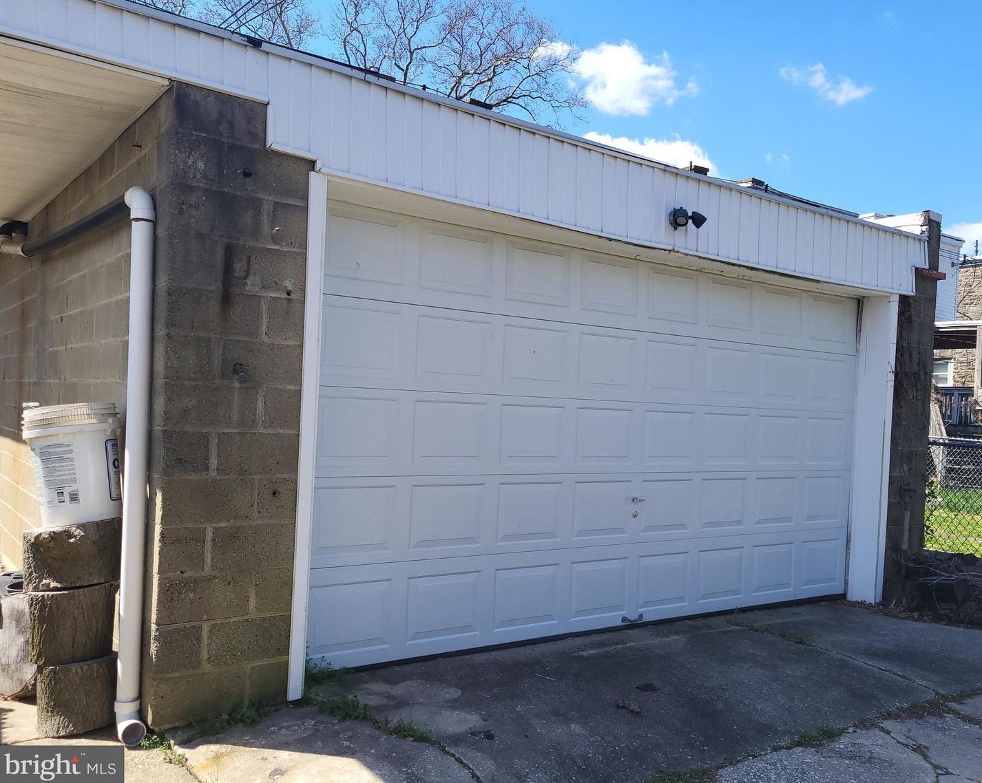 5121 Newhall St, Philadelphia PA 19144-4020 exterior