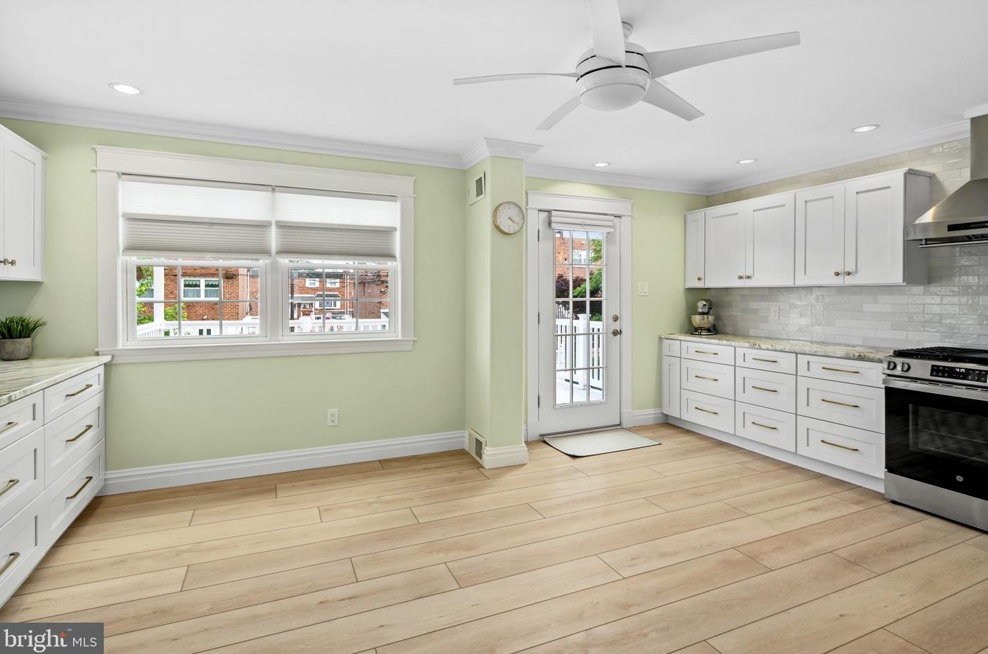 12645 Dunks Ferry Rd, Philadelphia PA 19154-1424 exterior