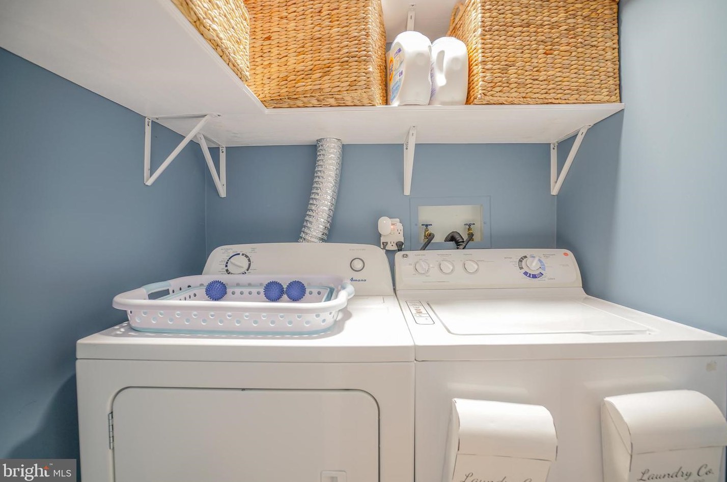 70301 Delaire Landing Rd, Philadelphia PA 19114-5429 exterior