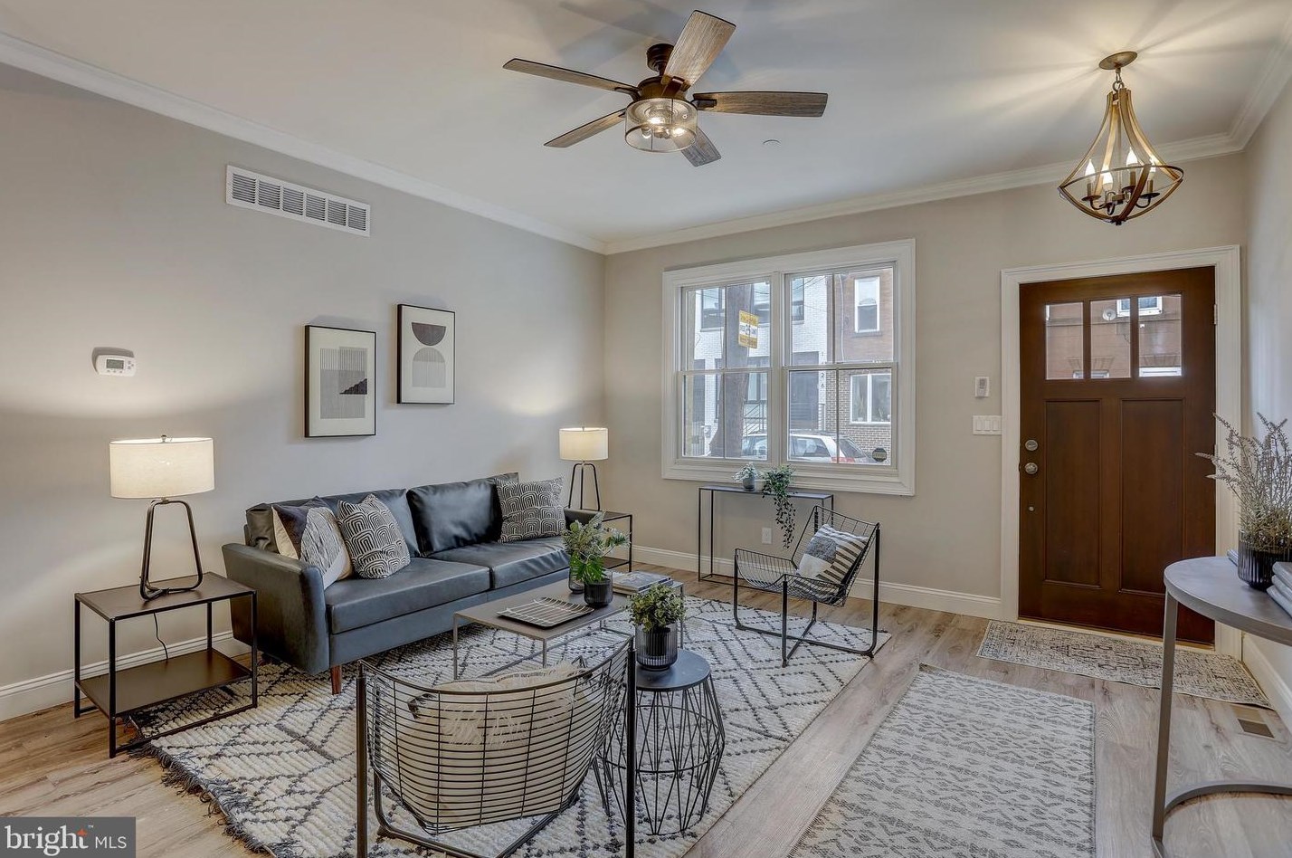 1133 Montgomery Ave, Philadelphia PA  19122-2715 exterior