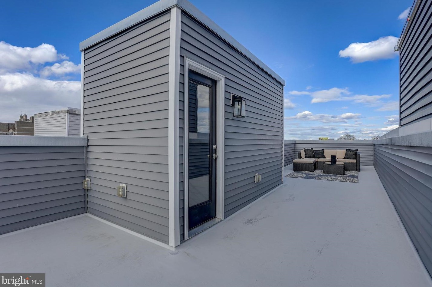 1133 Montgomery Ave, Philadelphia PA  19122-2715 exterior