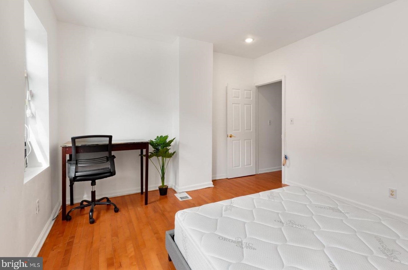 2031 Letterly St, Philadelphia PA 19132-4007 exterior