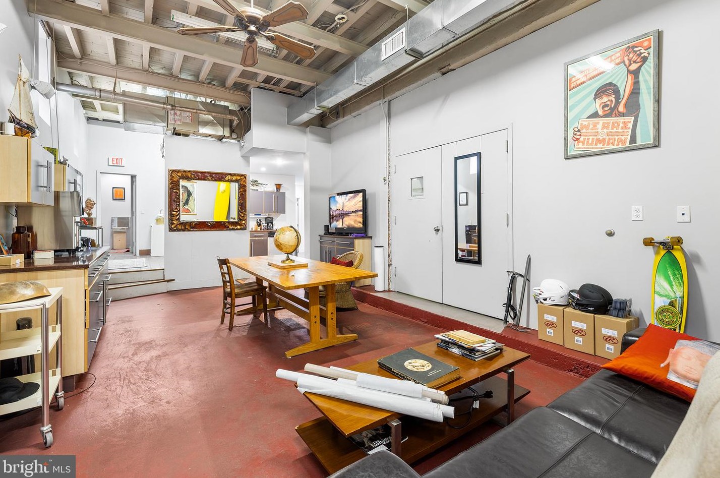 2309 Wallace St, Philadelphia PA 19130-3105 exterior