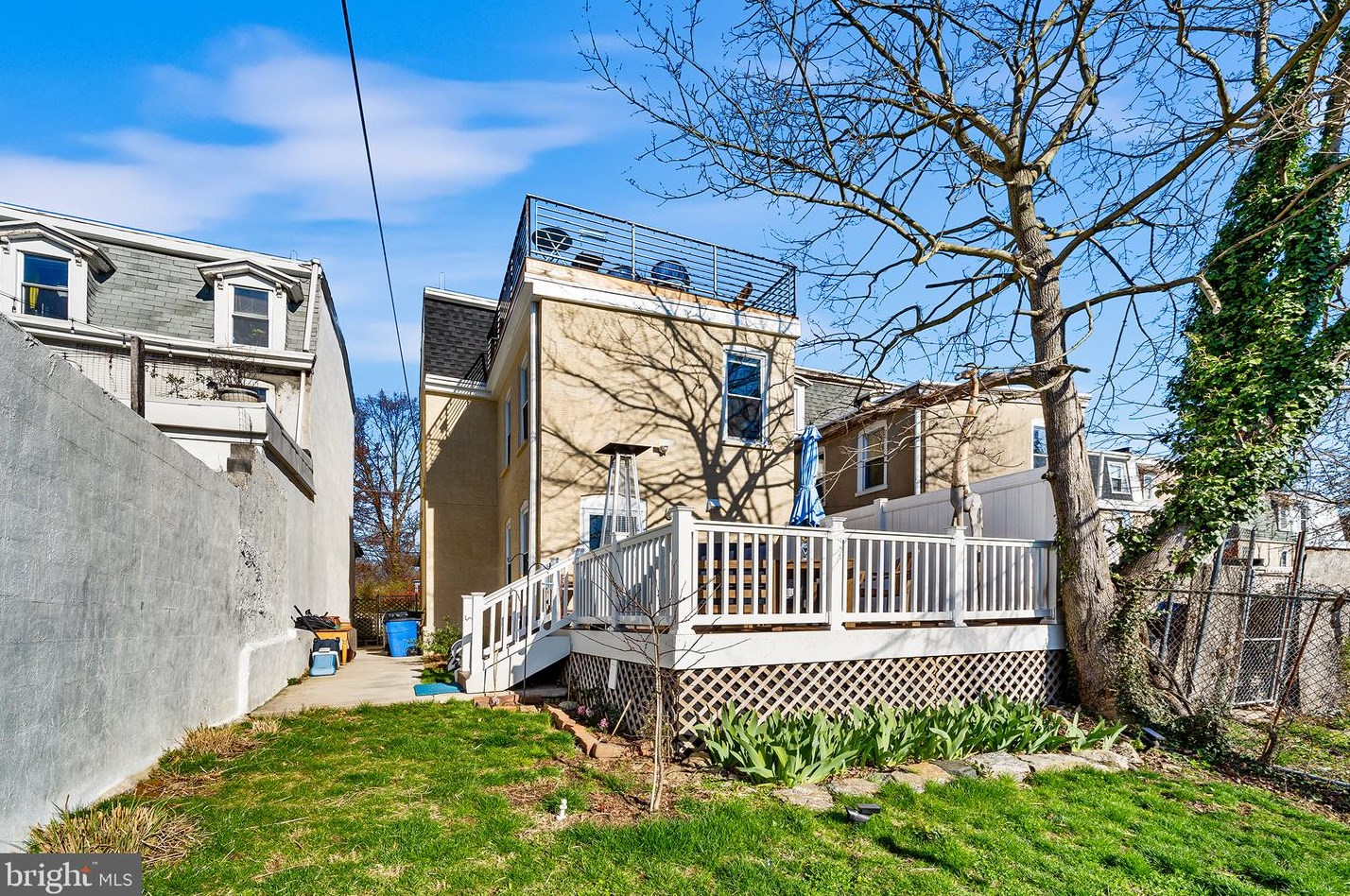 426 High St, Philadelphia PA 19144-1129 exterior