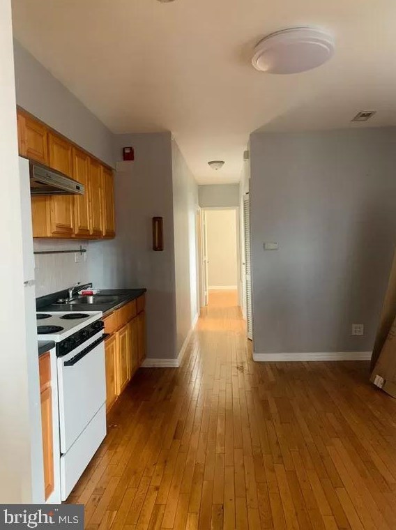 1427 Wharton St, Philadelphia PA  19146-3138 exterior
