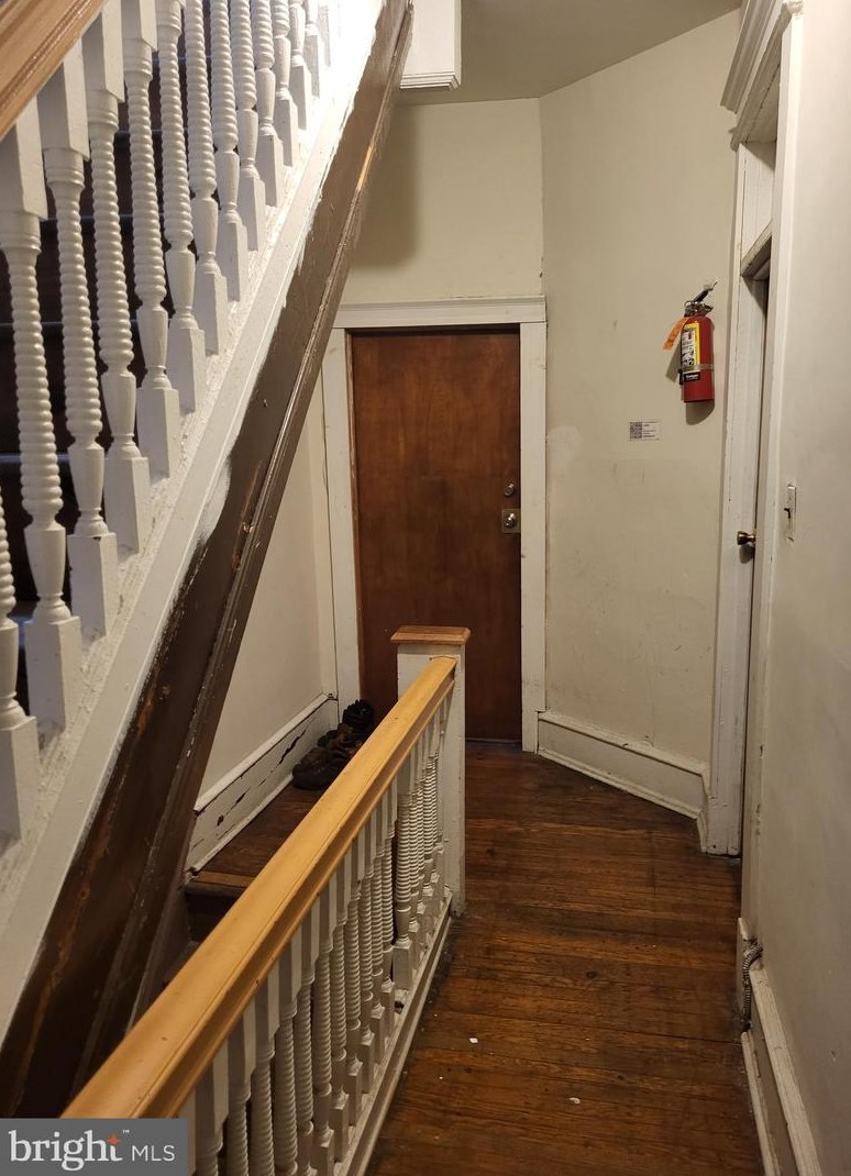 3229 Susquehanna Ave, Philadelphia PA 19122-1118 exterior