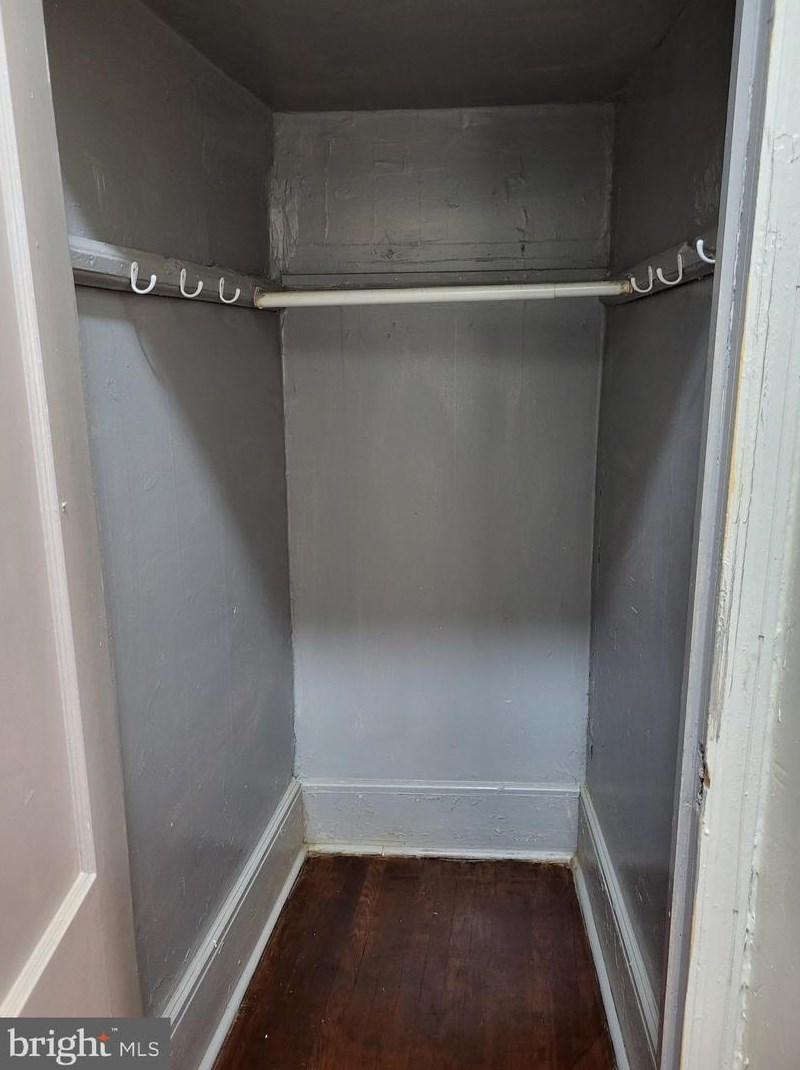 3229 Susquehanna Ave, Philadelphia PA 19122-1118 exterior