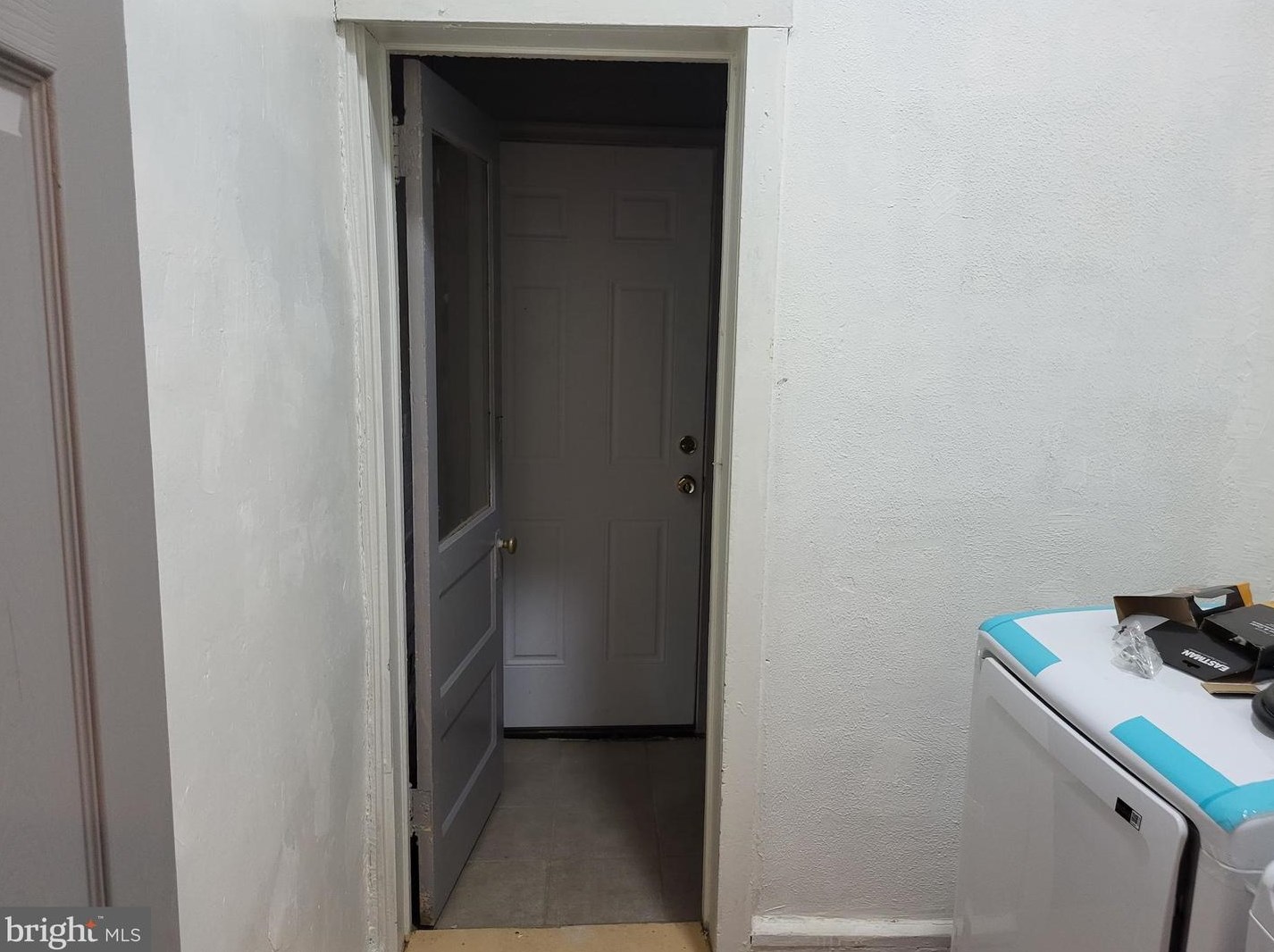 3229 Susquehanna Ave, Philadelphia PA 19122-1118 exterior