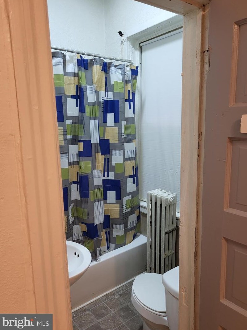 3229 Susquehanna Ave, Philadelphia PA 19122-1118 exterior