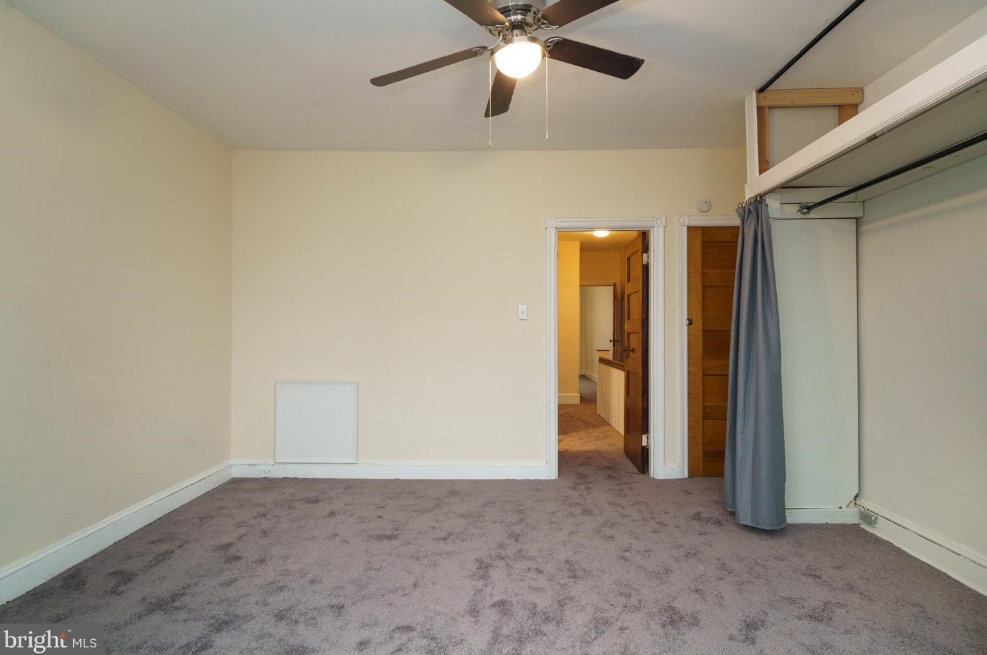 5603 Hunter St, Philadelphia PA  19131-3402 exterior