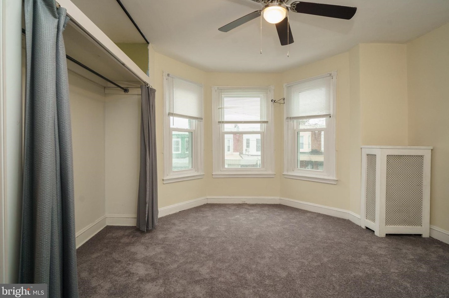 5603 Hunter St, Philadelphia PA  19131-3402 exterior