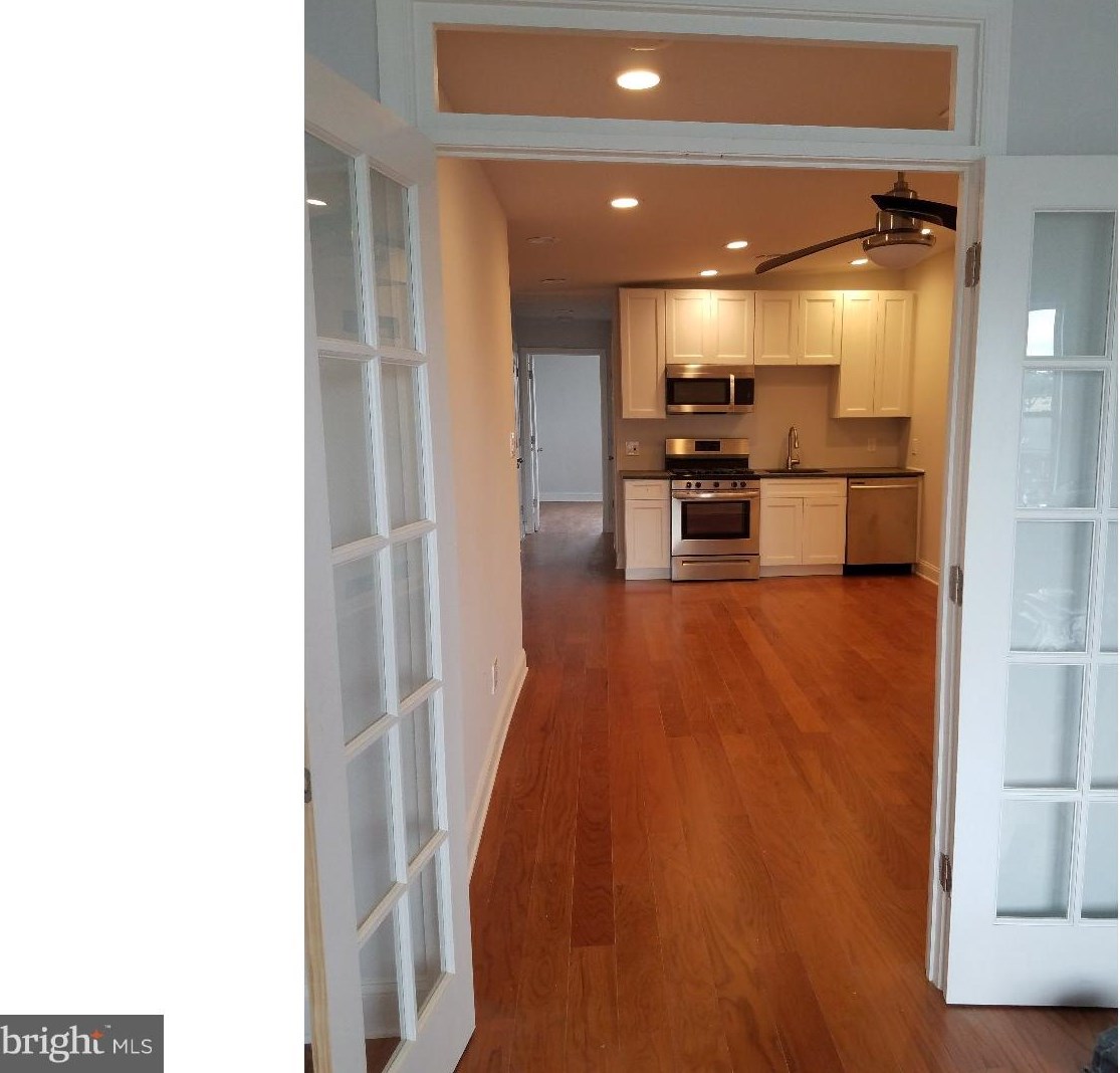 501 Oregon Ave, Philadelphia PA 19148-4614 exterior