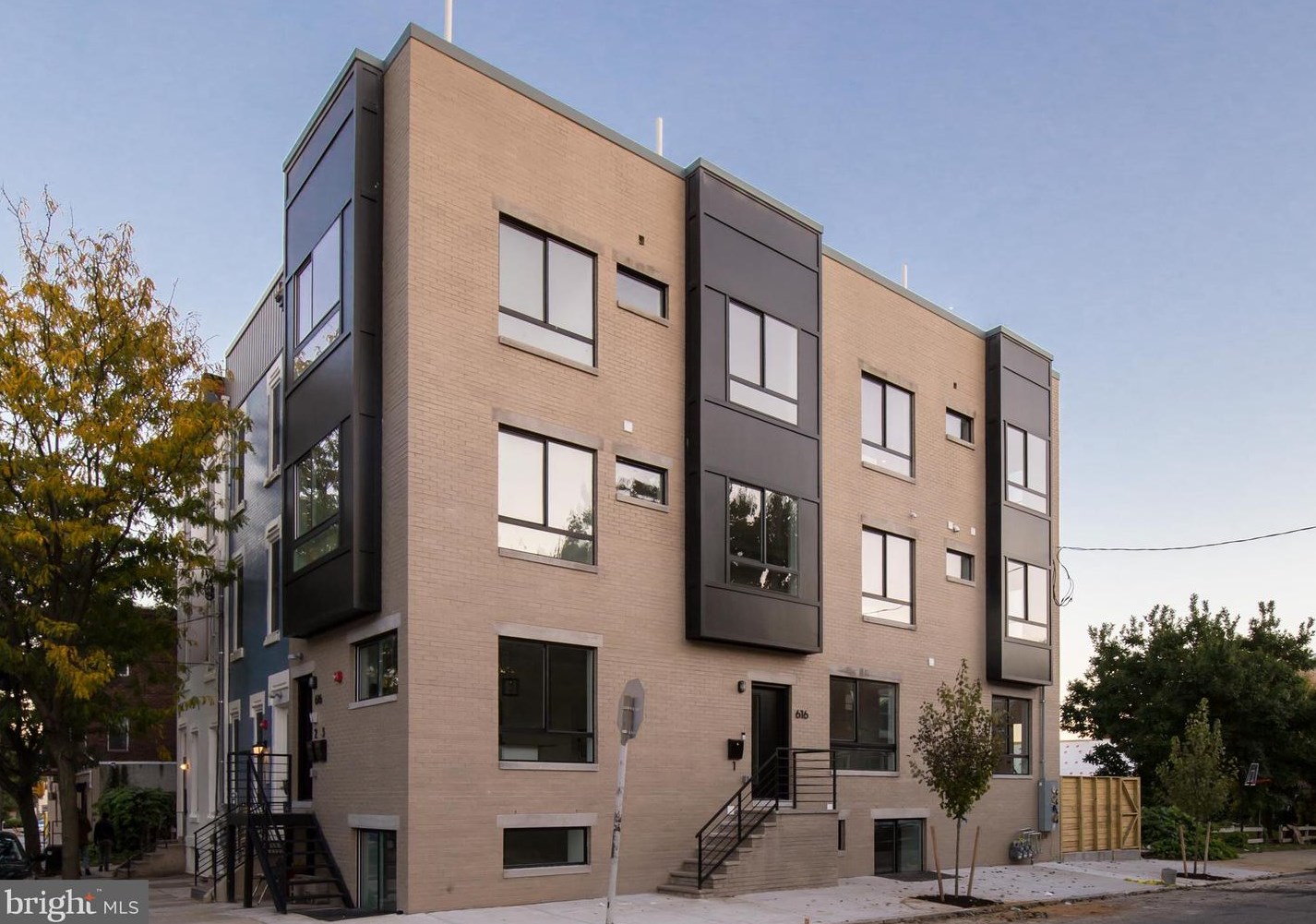616 Norris St, Philadelphia PA  19122-2129 exterior