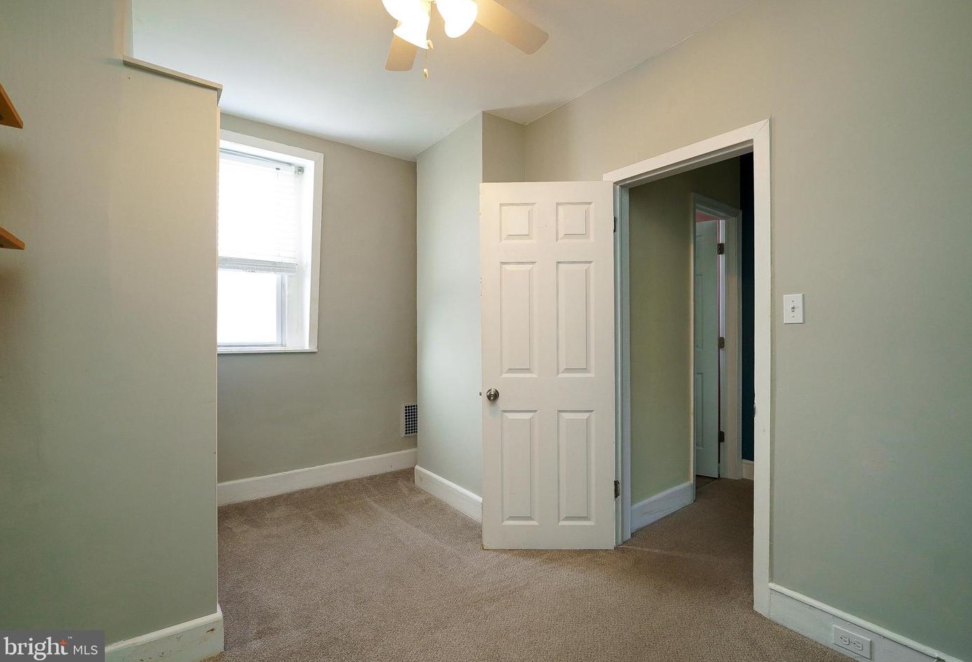 114 Tree St, Philadelphia PA  19148-3339 exterior