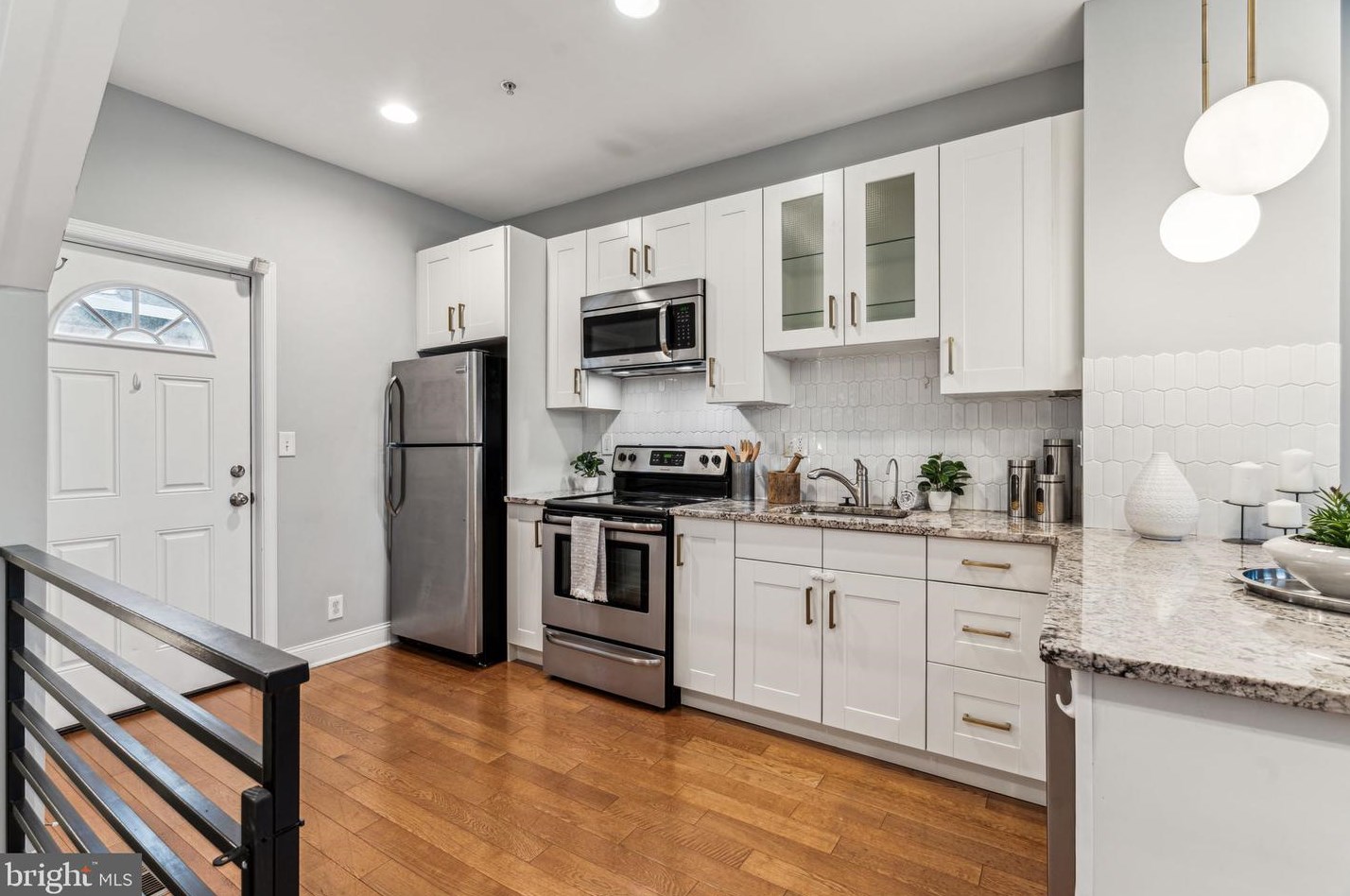 1009 Reese St, Philadelphia PA  19147-4023 exterior