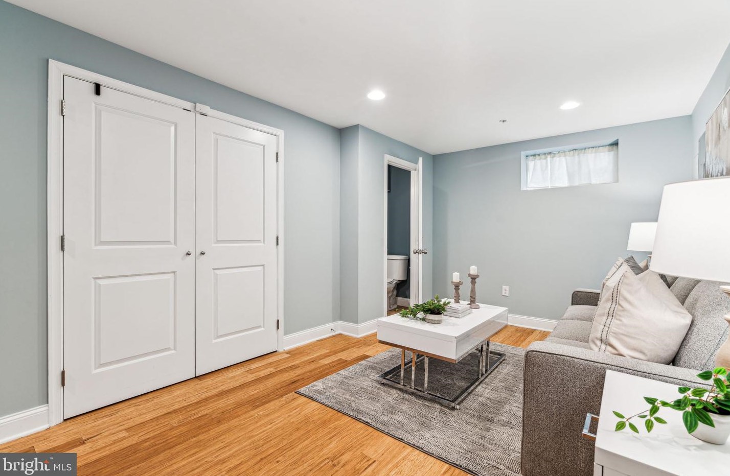 1009 Reese St, Philadelphia PA  19147-4023 exterior