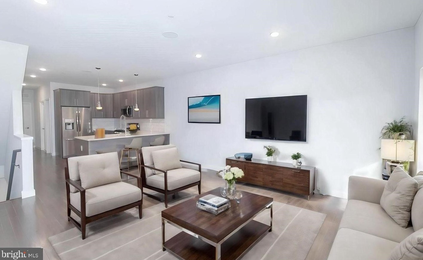 2208 7th St, Philadelphia PA 19148-3244 exterior