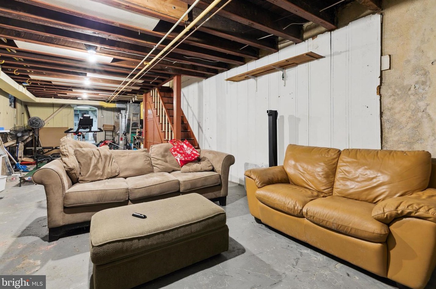 223 Wendover St, Philadelphia PA  19128-5041 exterior