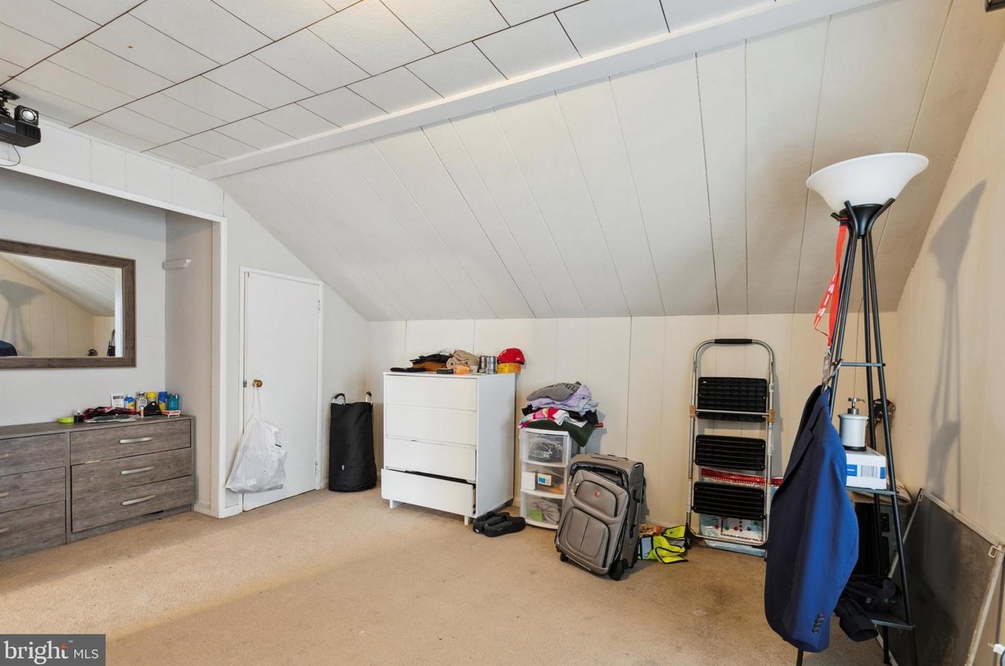 223 Wendover St, Philadelphia PA  19128-5041 exterior