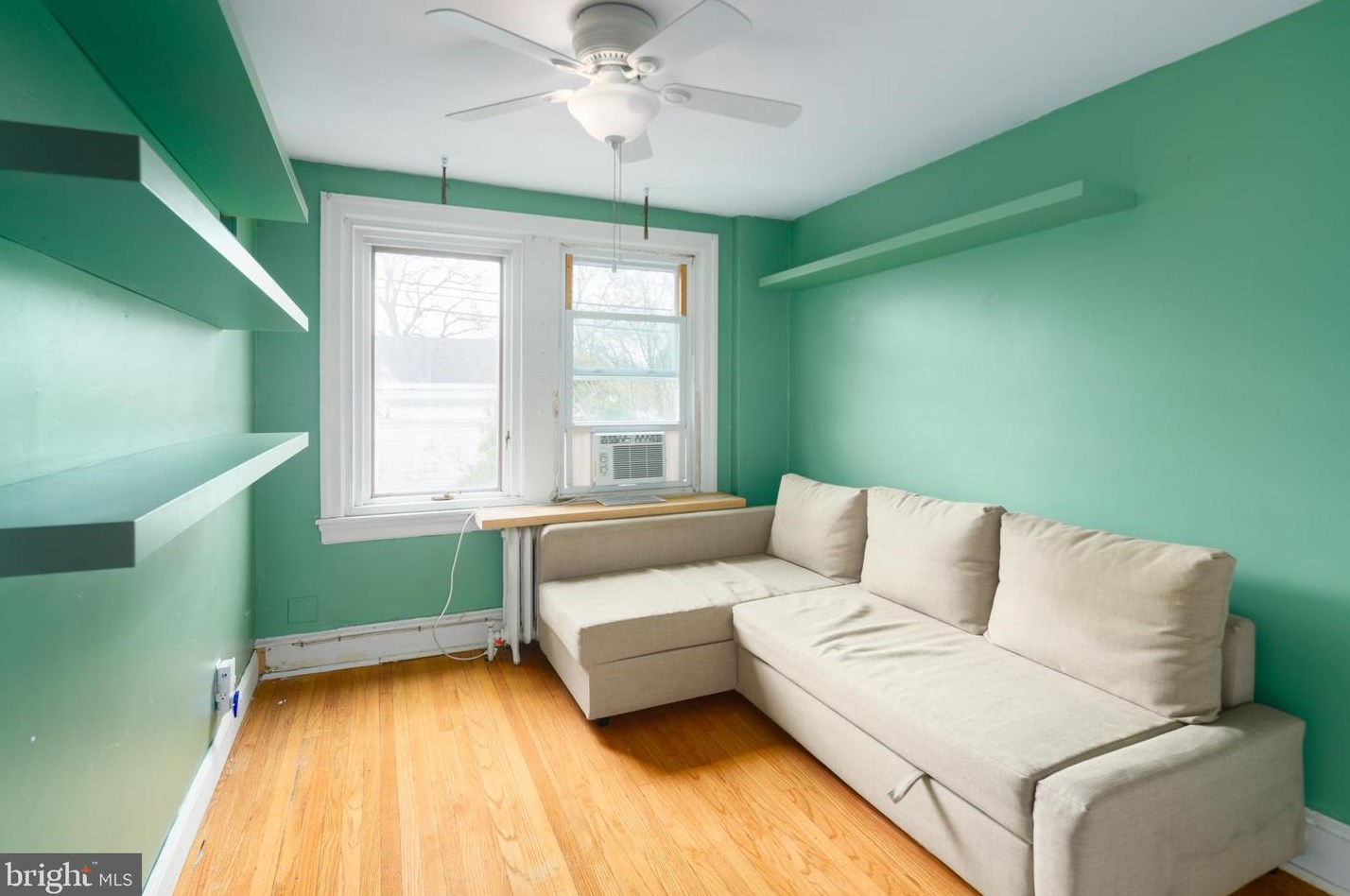 627 Kingsley St, Philadelphia PA 19128-3604 exterior