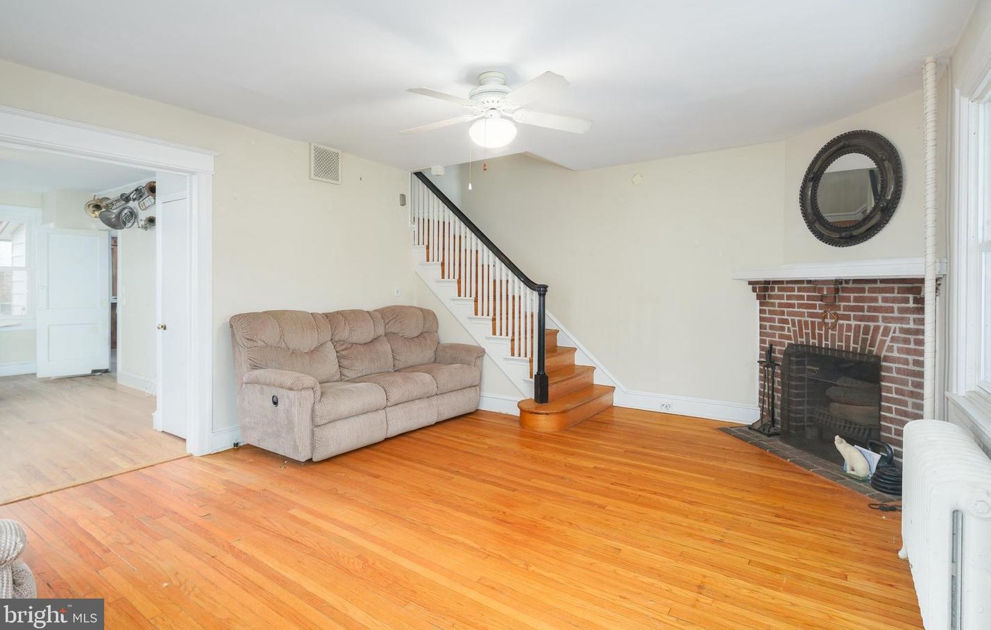 627 Kingsley St, Philadelphia PA 19128-3604 exterior