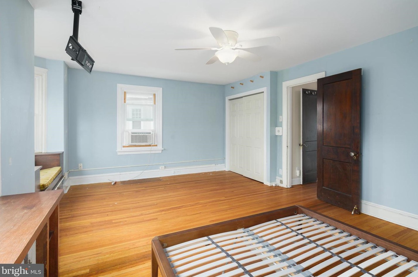 627 Kingsley St, Philadelphia PA 19128-3604 exterior