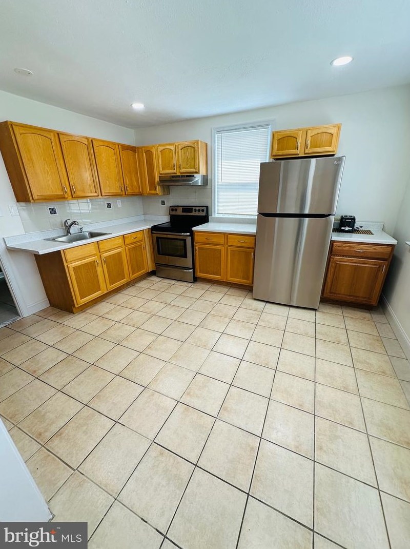1001 Ripley St, Philadelphia PA  19111-2630 exterior