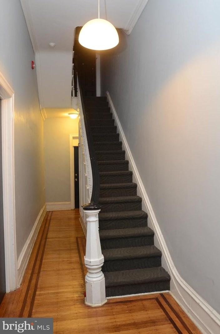 2124 Spruce St, Philadelphia PA  19103-6577 exterior