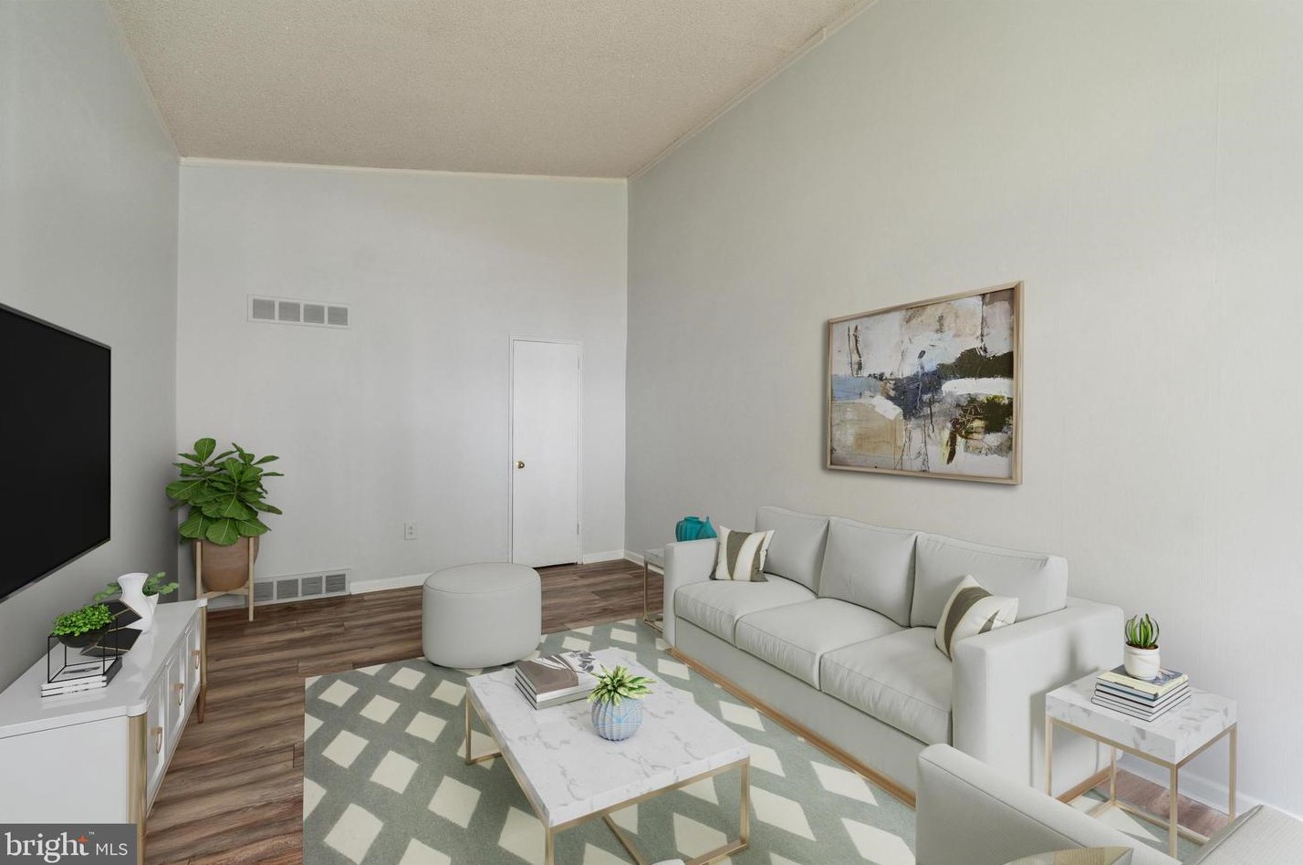 8715 Macon St, Philadelphia PA 19152-1408 exterior