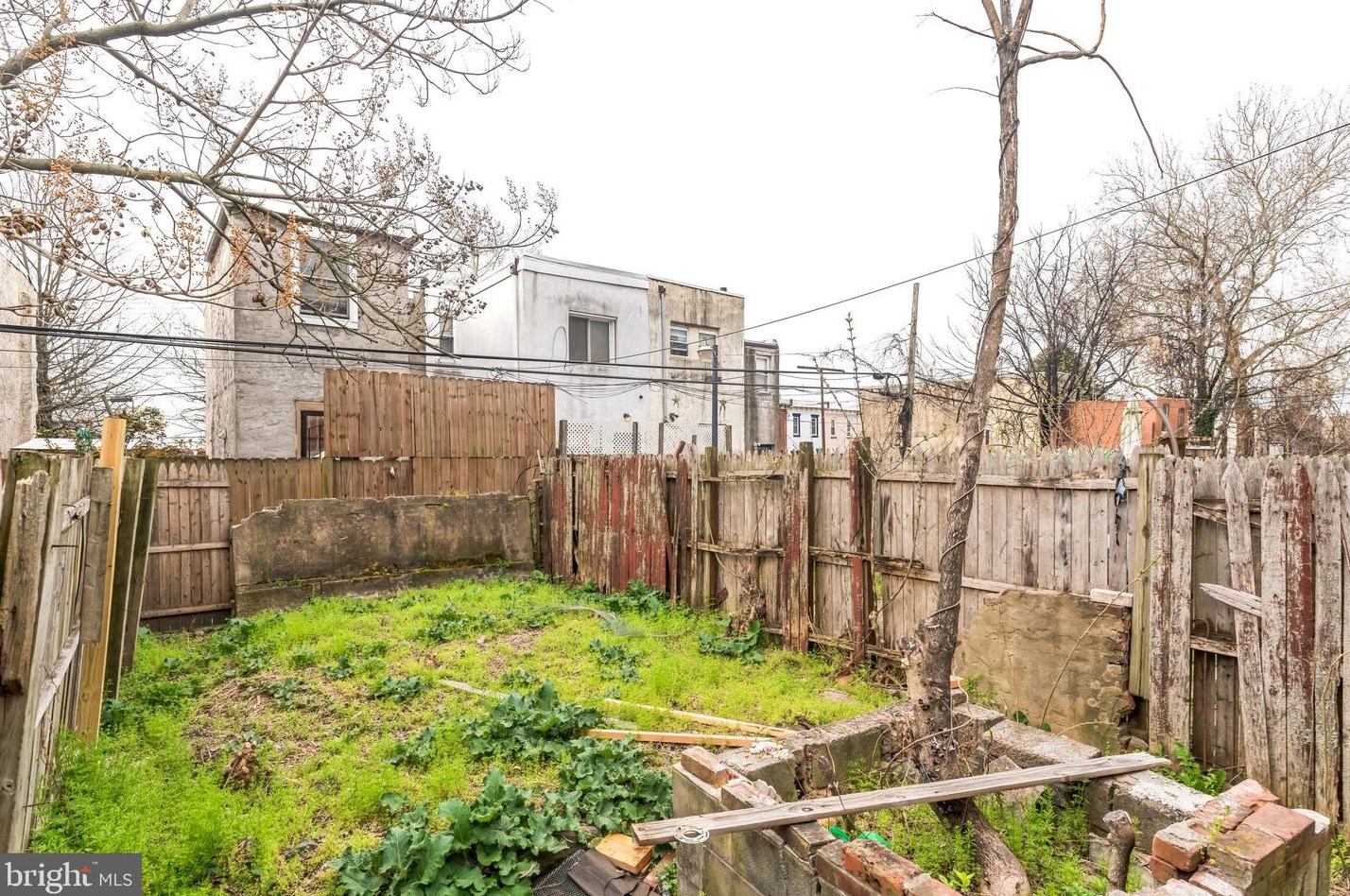 4920 Thompson St, Philadelphia PA 19131-4531 exterior