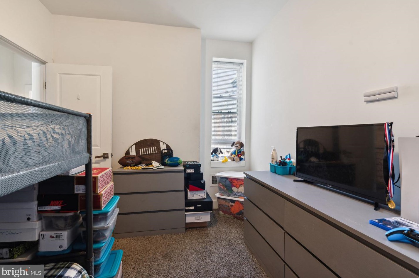 1716 Lindenwood St, Philadelphia PA 19139-2642 exterior