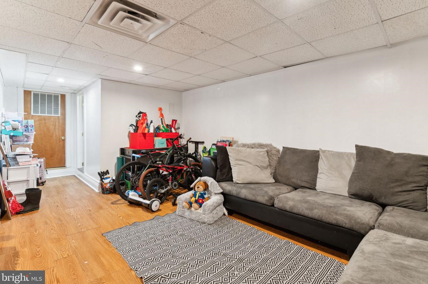 1716 Lindenwood St, Philadelphia PA 19139-2642 exterior