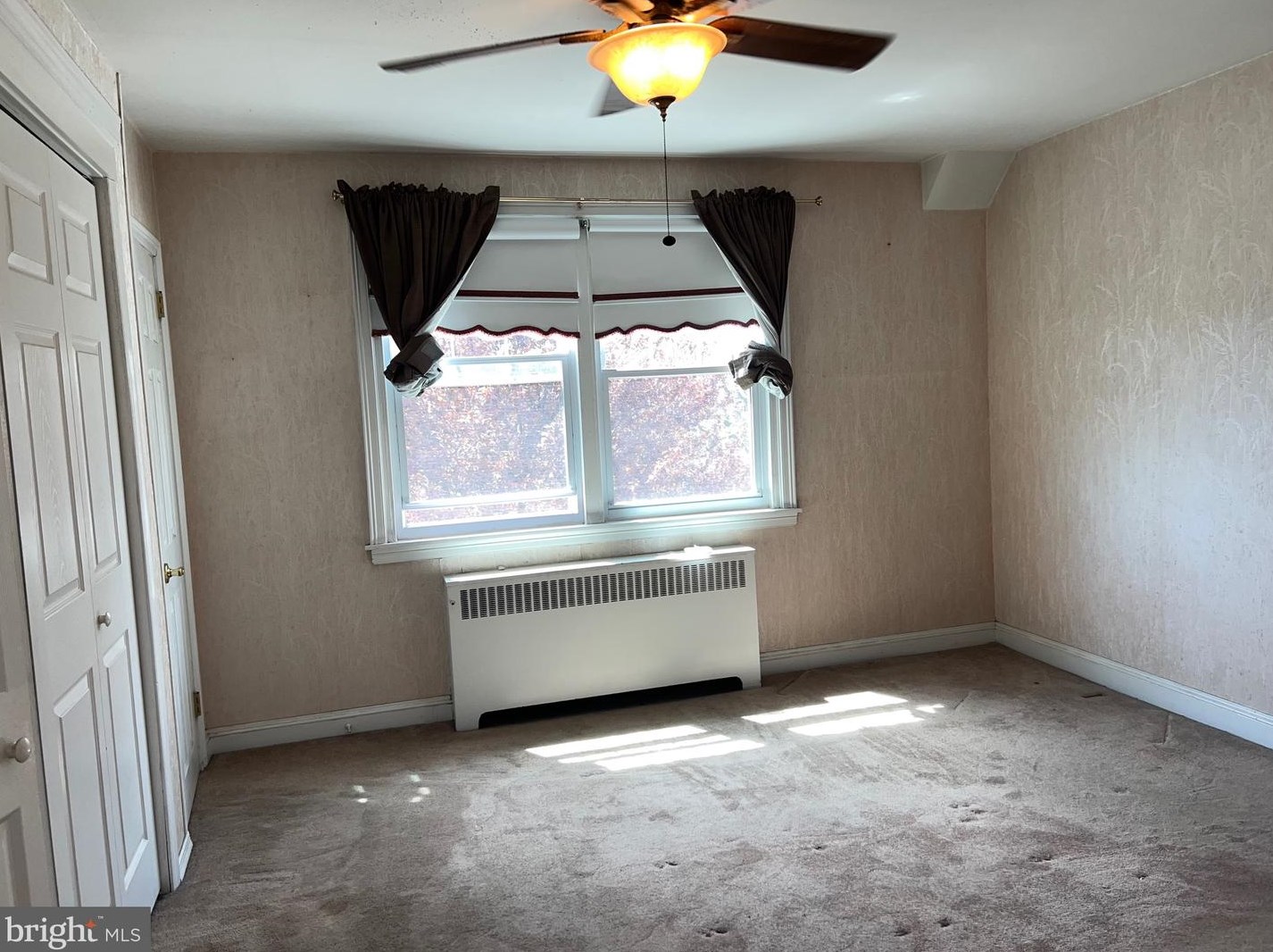 3133 Teesdale St, Philadelphia PA  19152-4513 exterior