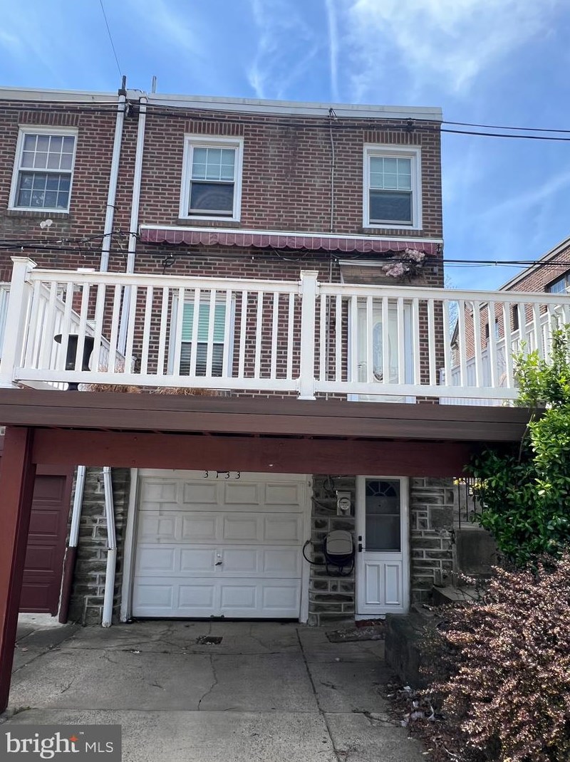 3133 Teesdale St, Philadelphia PA  19152-4513 exterior