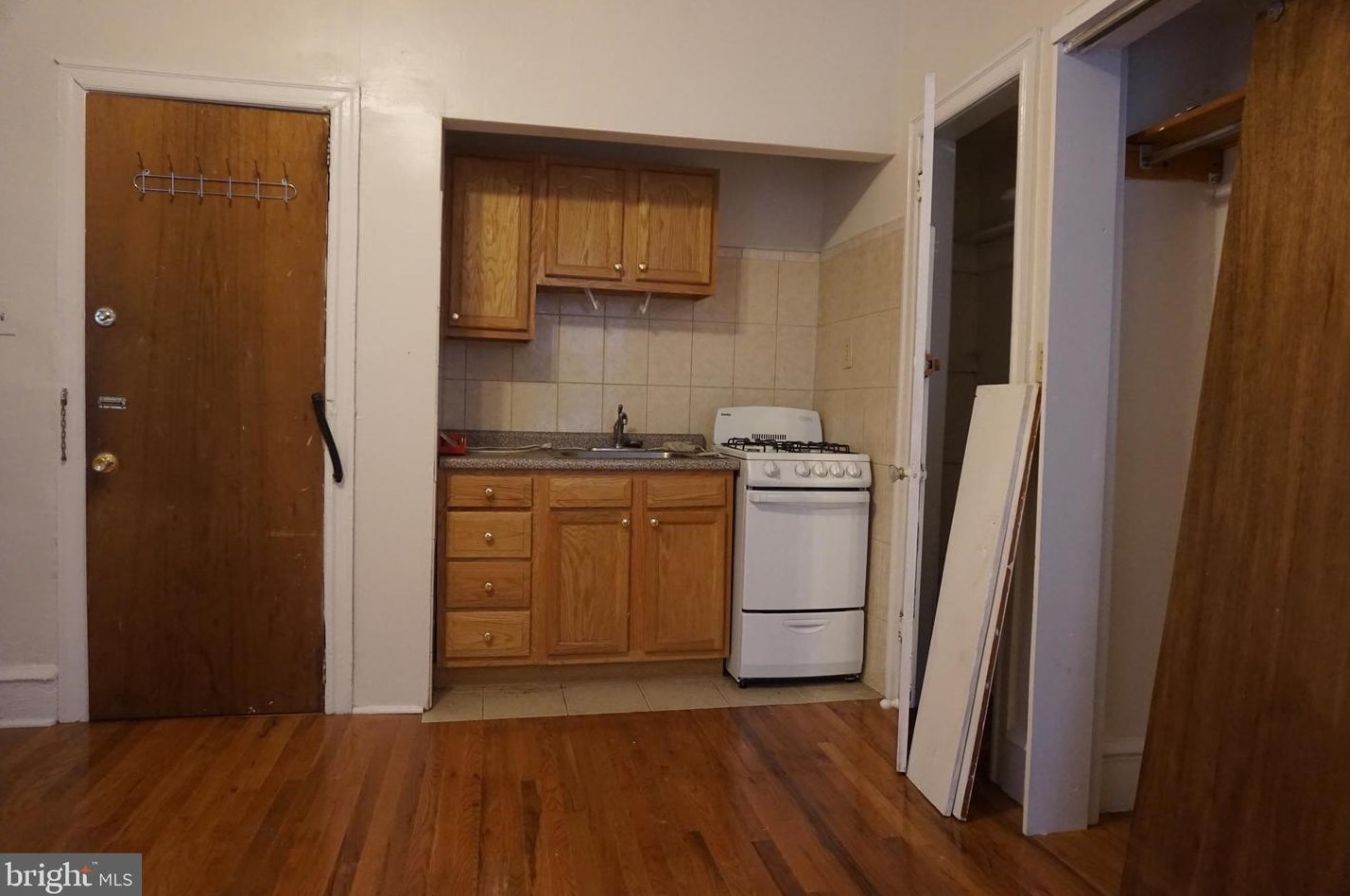 420 45th St, Philadelphia PA  19104-3970 exterior