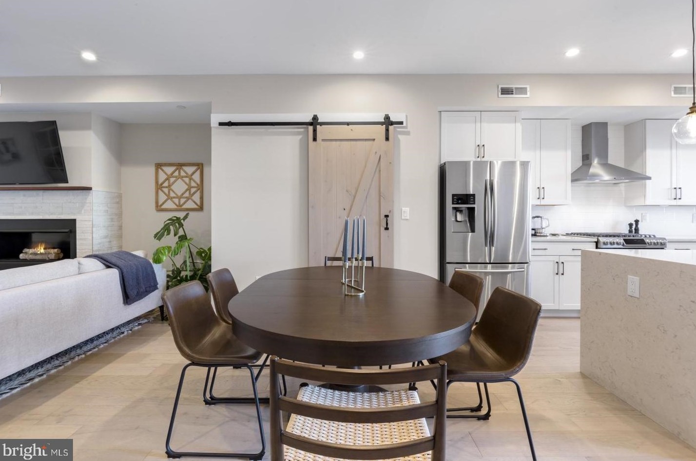 2014 Blair St, Philadelphia PA  19125-1934 exterior