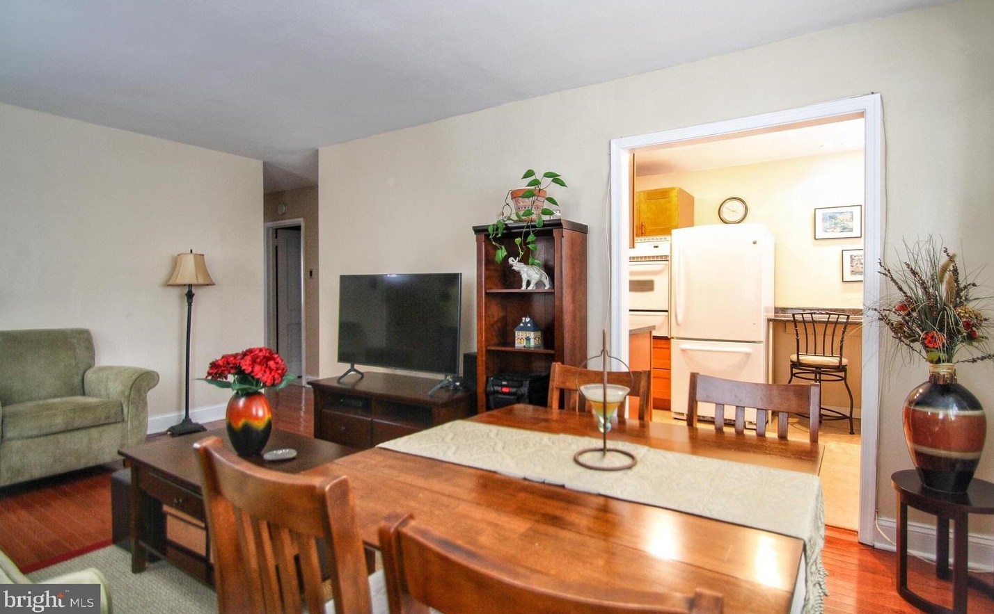 1137 Upsal St, Philadelphia PA 19119-2035 exterior