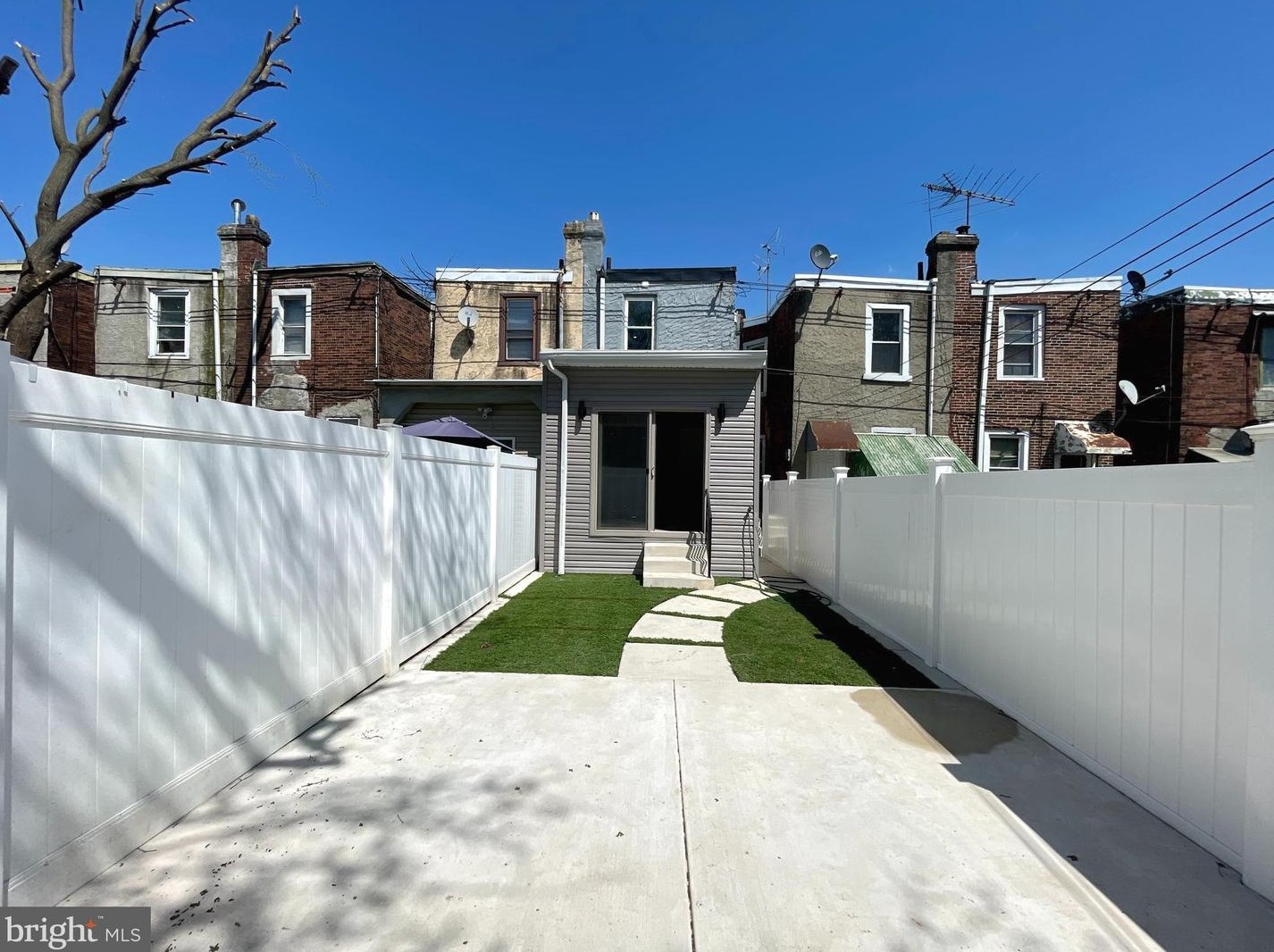 1934 Ruan St, Philadelphia PA  19124-4623 exterior