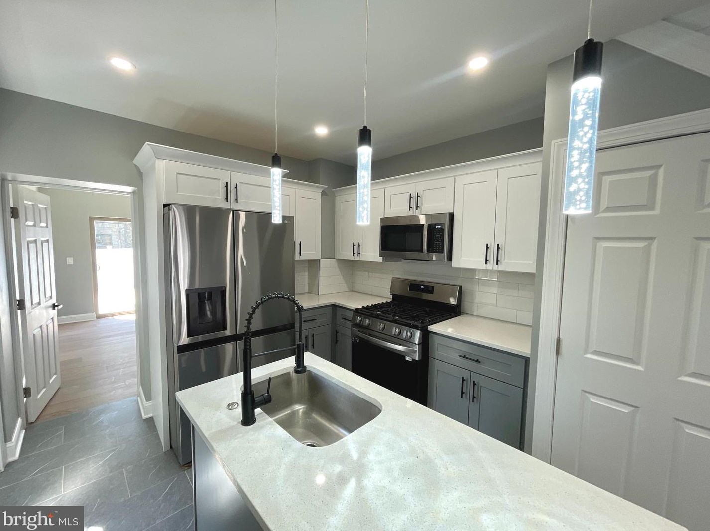 1934 Ruan St, Philadelphia PA  19124-4623 exterior