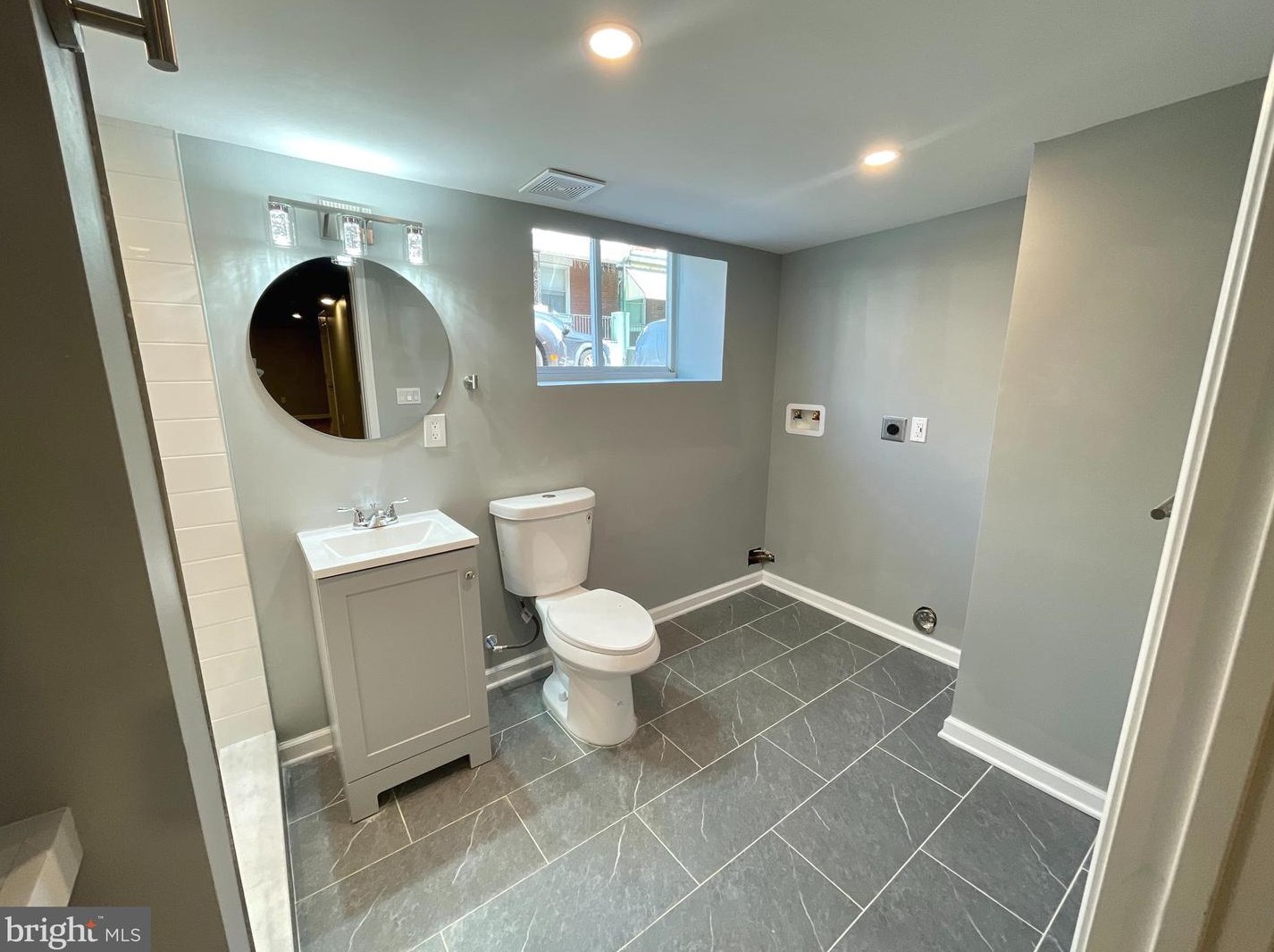 1934 Ruan St, Philadelphia PA  19124-4623 exterior