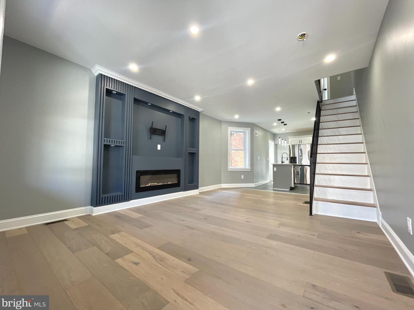 1934 Ruan St, Philadelphia PA  19124-4623 exterior