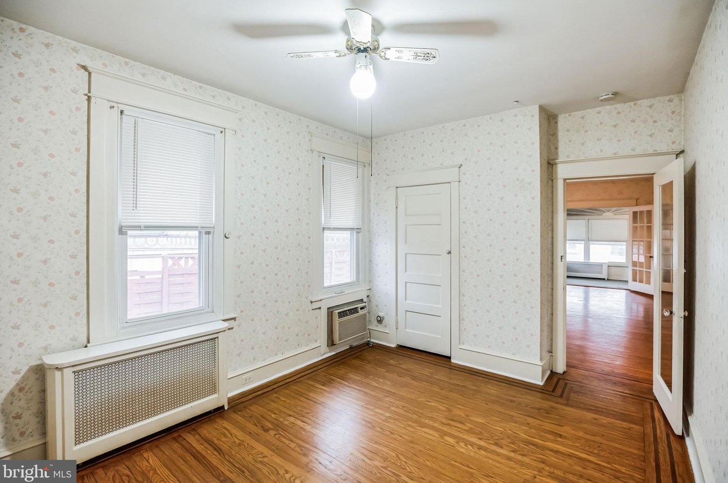 4137 Howell St, Philadelphia PA 19135-3913 exterior