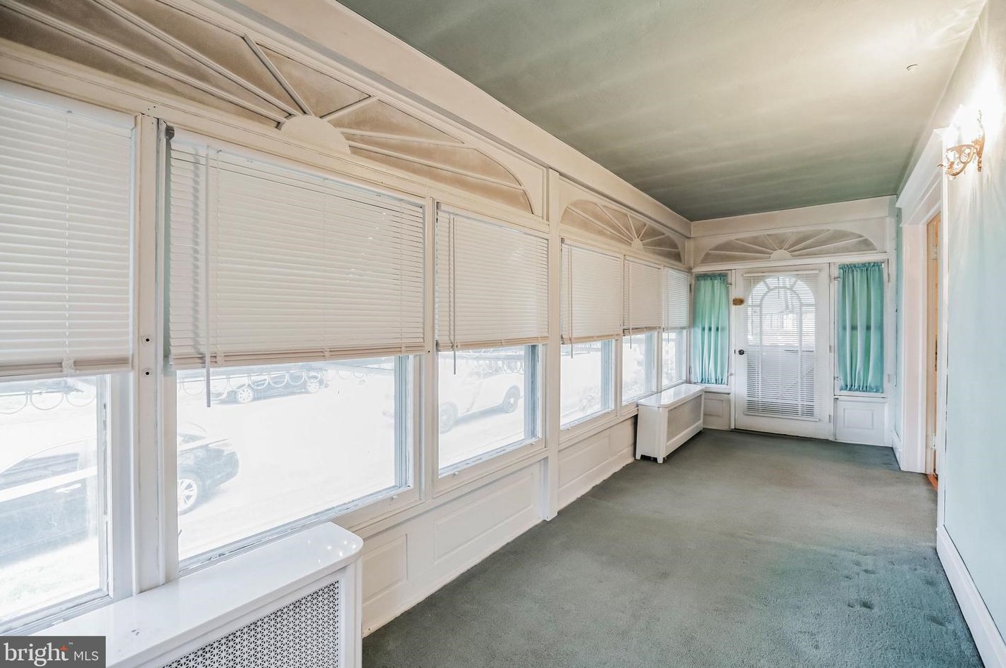 4137 Howell St, Philadelphia PA 19135-3913 exterior