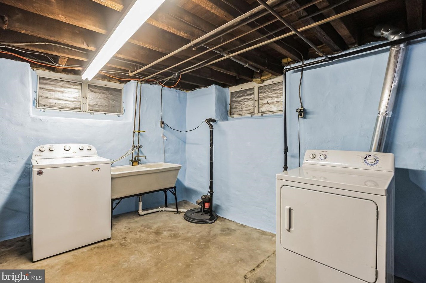 4137 Howell St, Philadelphia PA 19135-3913 exterior