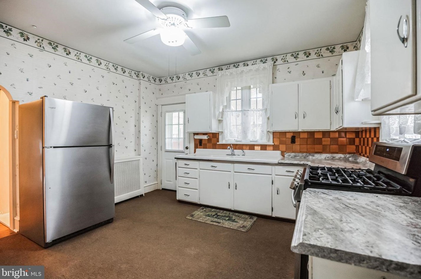 4137 Howell St, Philadelphia PA 19135-3913 exterior