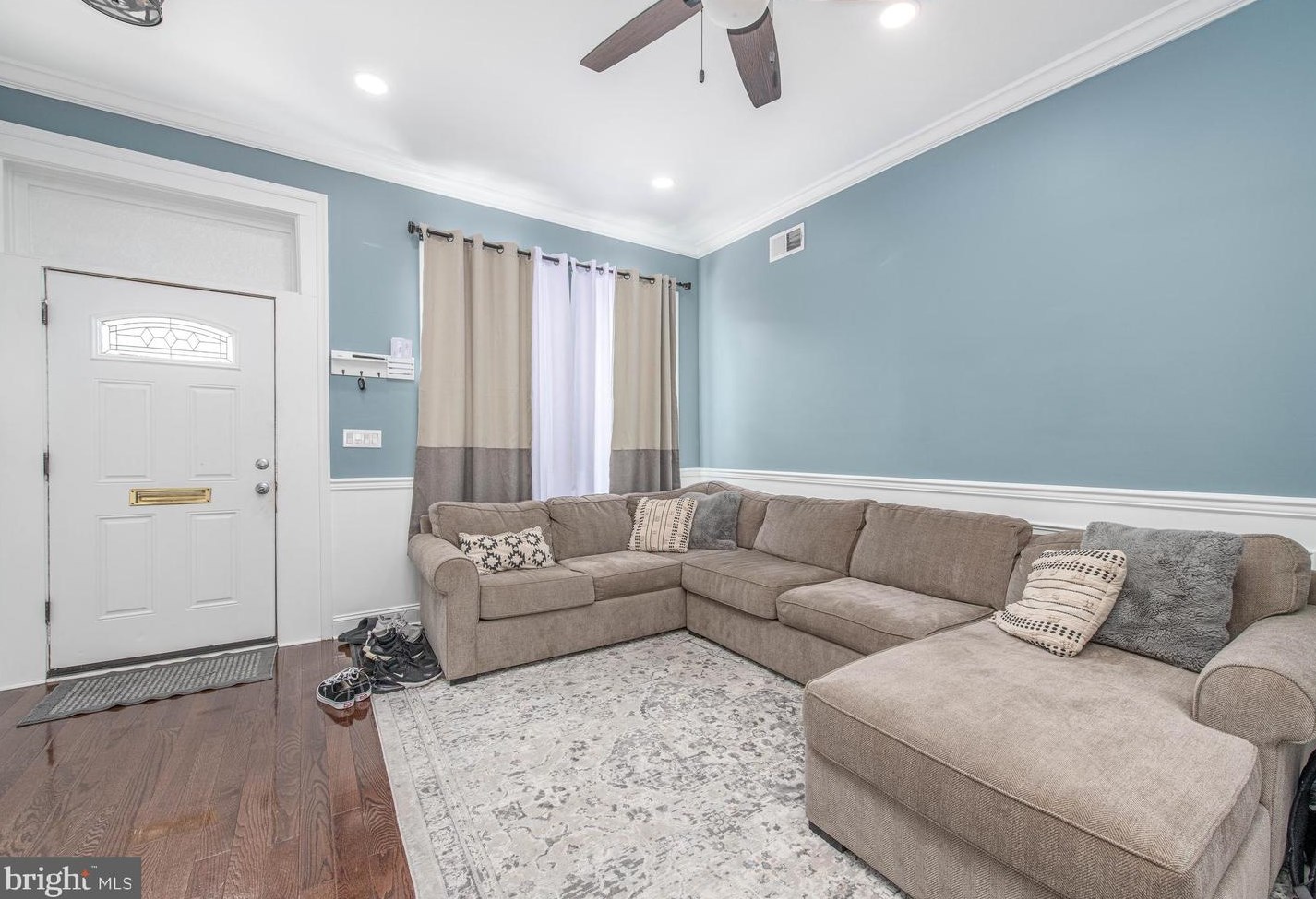 427 Ritner St, Philadelphia PA  19148-3924 exterior