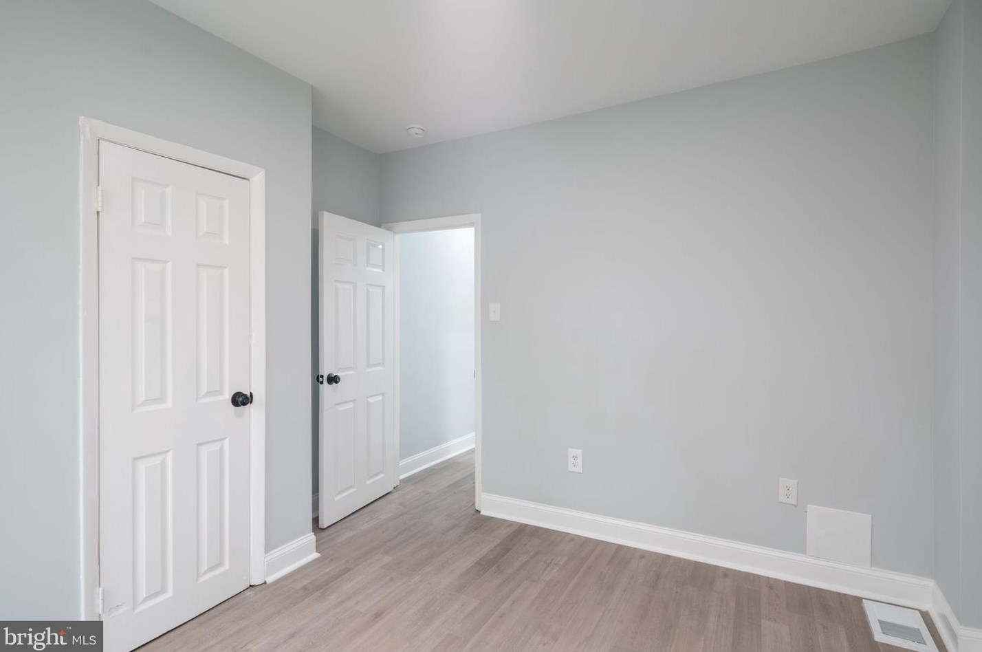 5945 Walton Ave, Philadelphia PA  19143-2411 exterior