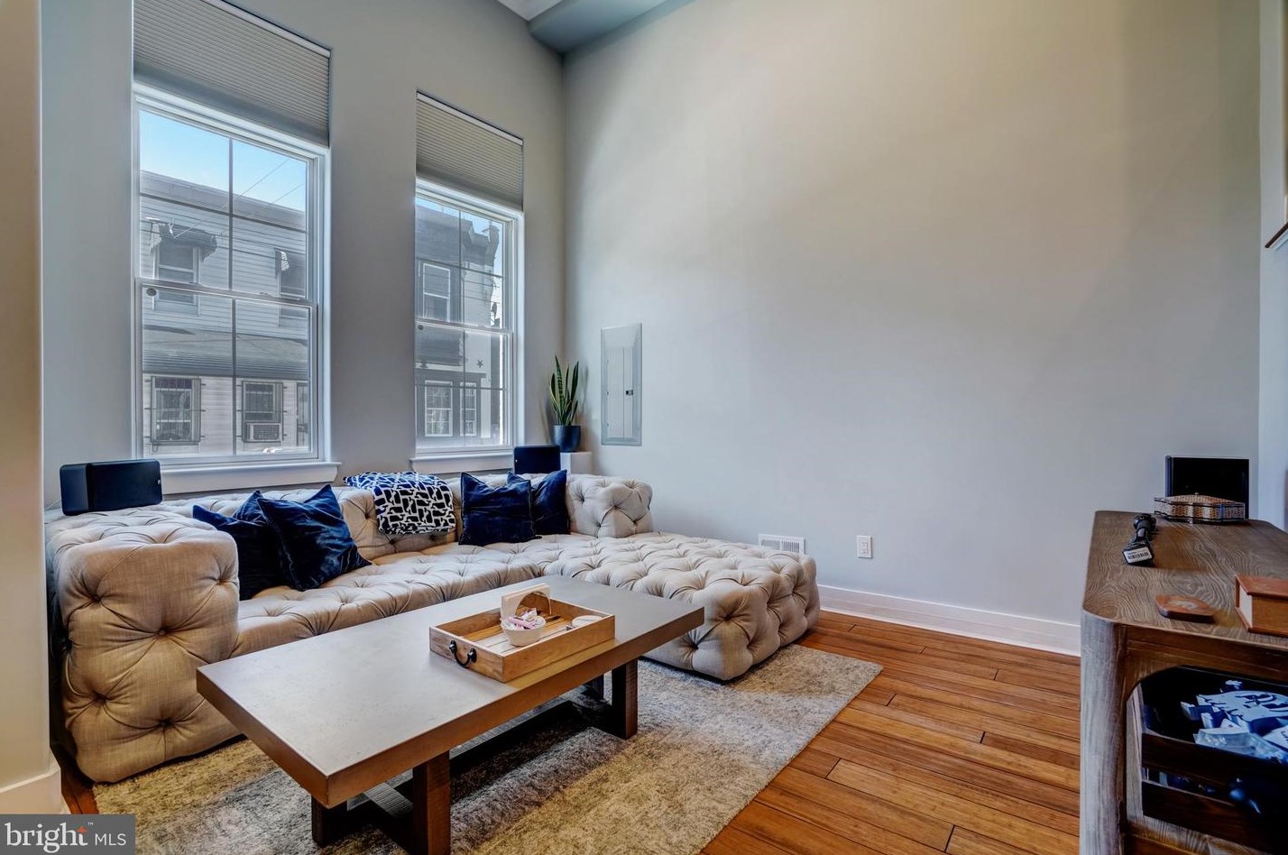 637 Mcclellan St, Philadelphia PA  19148-1710 exterior
