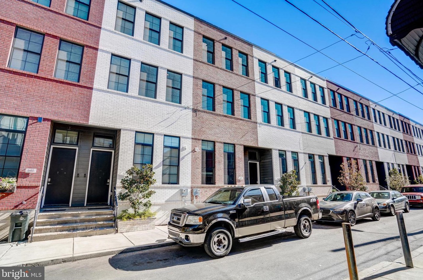 637 Mcclellan St, Philadelphia PA  19148-1710 exterior