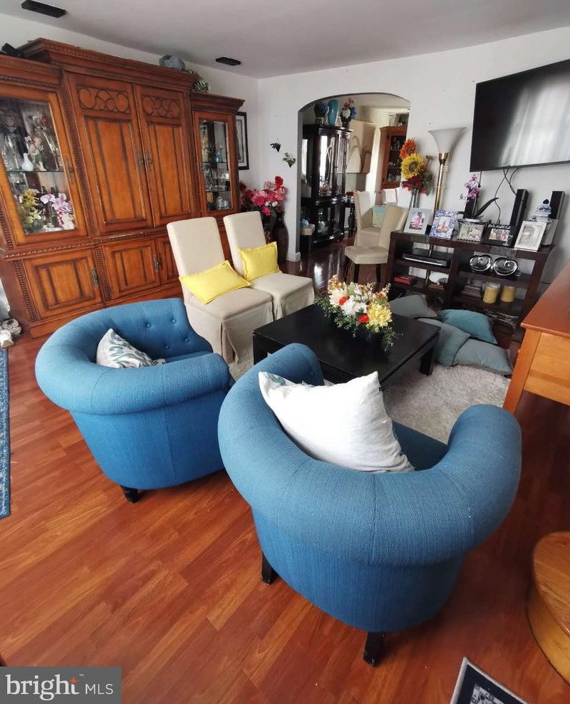 2723 Elbridge St, Philadelphia PA  19149-2936 exterior